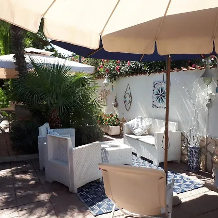 Domus Claudio Garden Apartamento